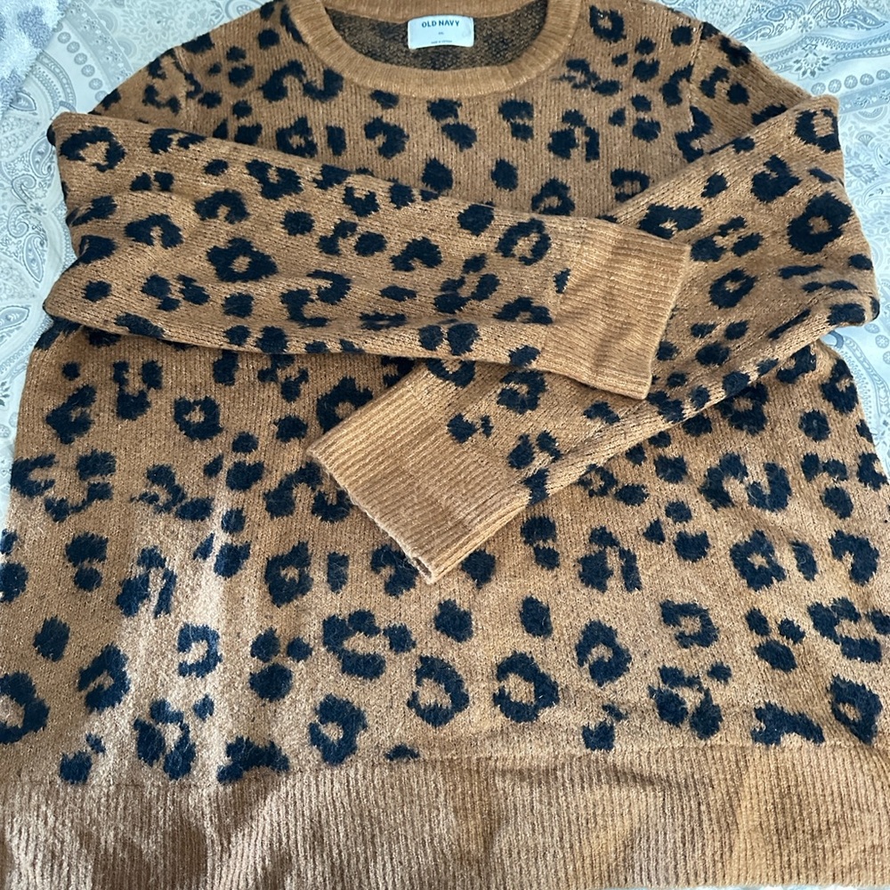 Old Navy Tan and Black Knit Sweater